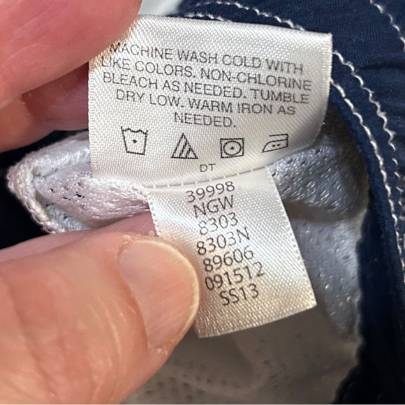 Hanna Andersson boy’s pirate swim trunks size 6 120 - Picture 5 of 8